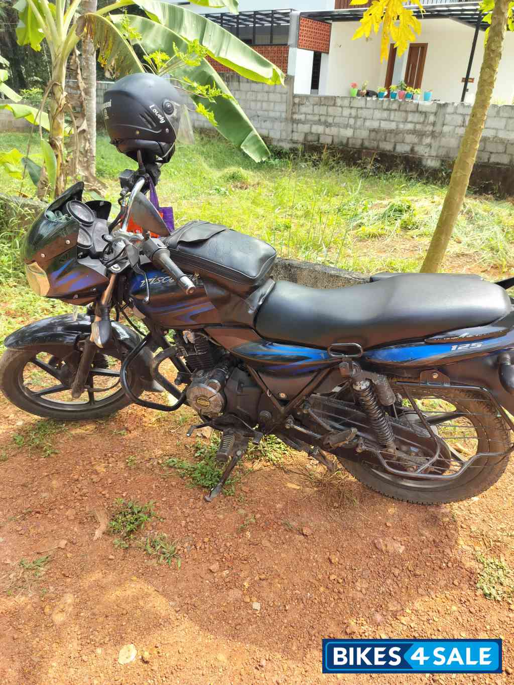 Bajaj Discover 125