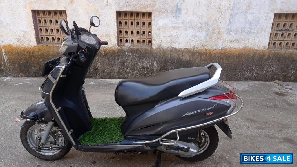 Grey Honda Activa 6G Dlx