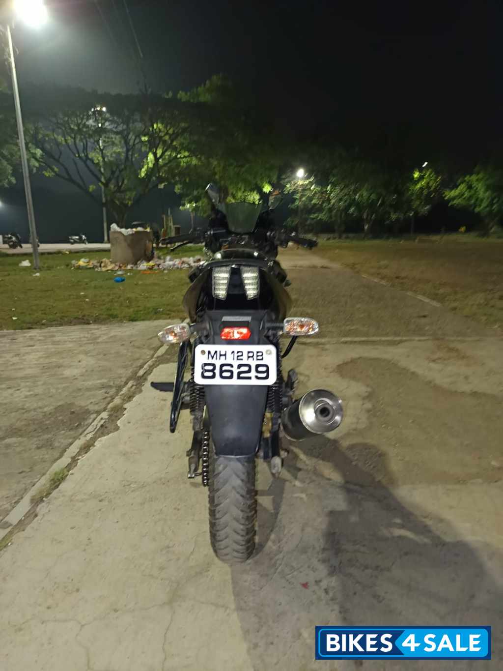 Black Bajaj Pulsar 220F