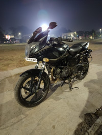 Black Bajaj Pulsar 220F