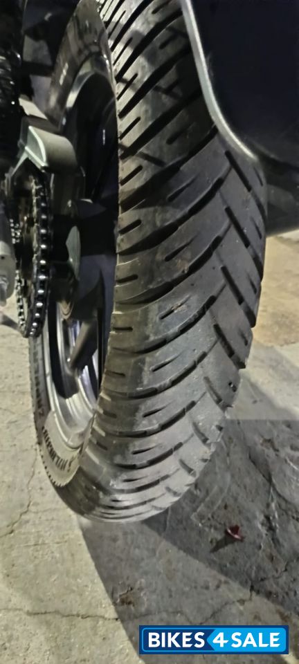 Black Bajaj Pulsar 220F