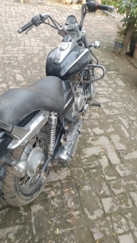 Bajaj Avenger Cruise 220