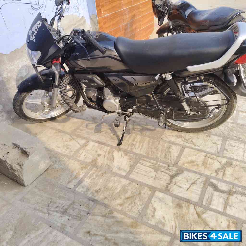 Black Grey Hero HF Deluxe BS6