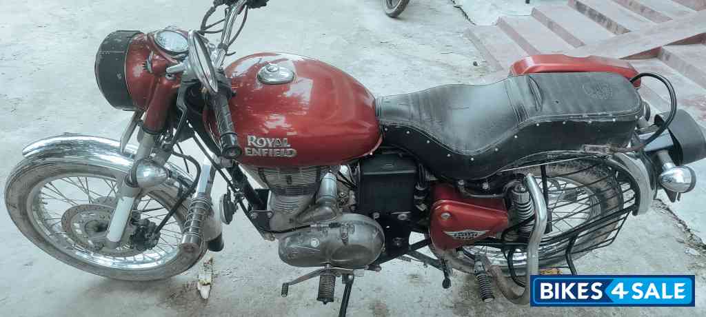Maroon Royal Enfield Bullet Standard 350
