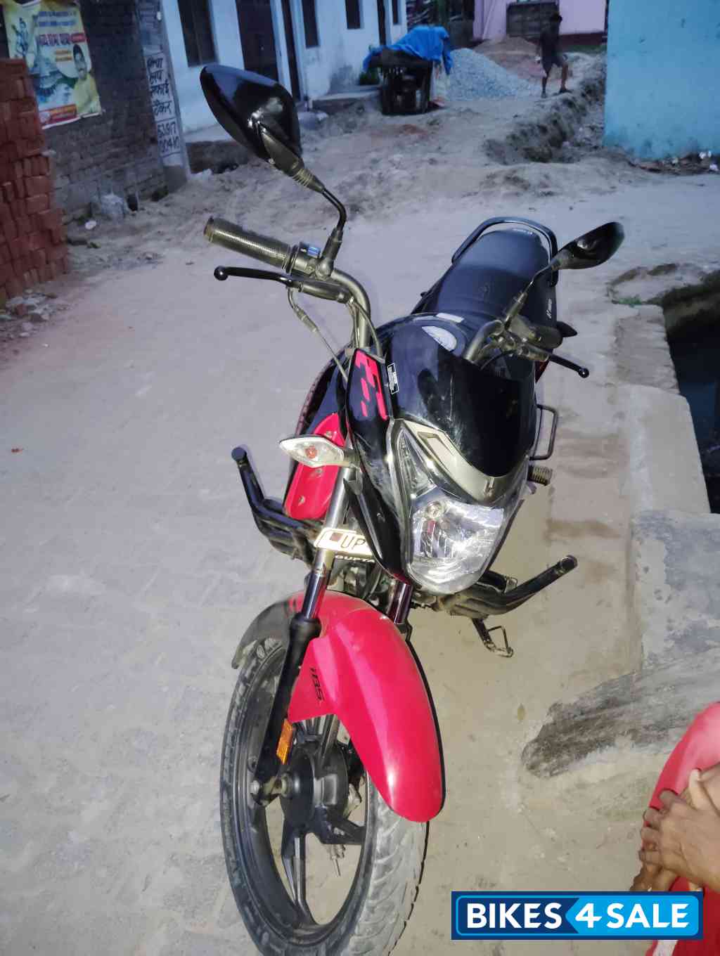 Red Hero Glamour BS6