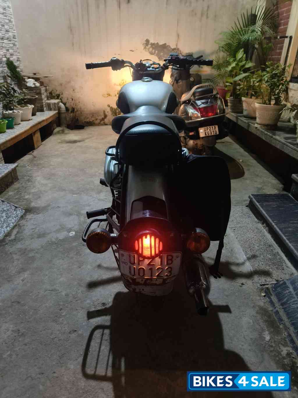 Royal Enfield Classic 350
