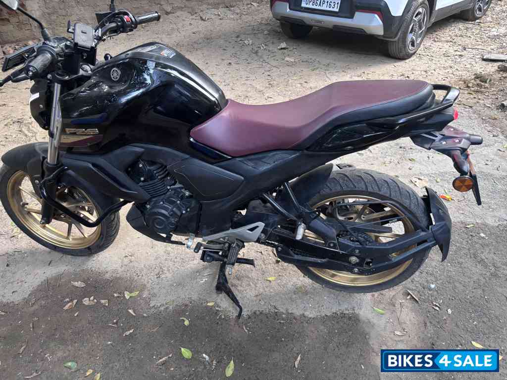 Yamaha FZ-S FI Ver 4.0