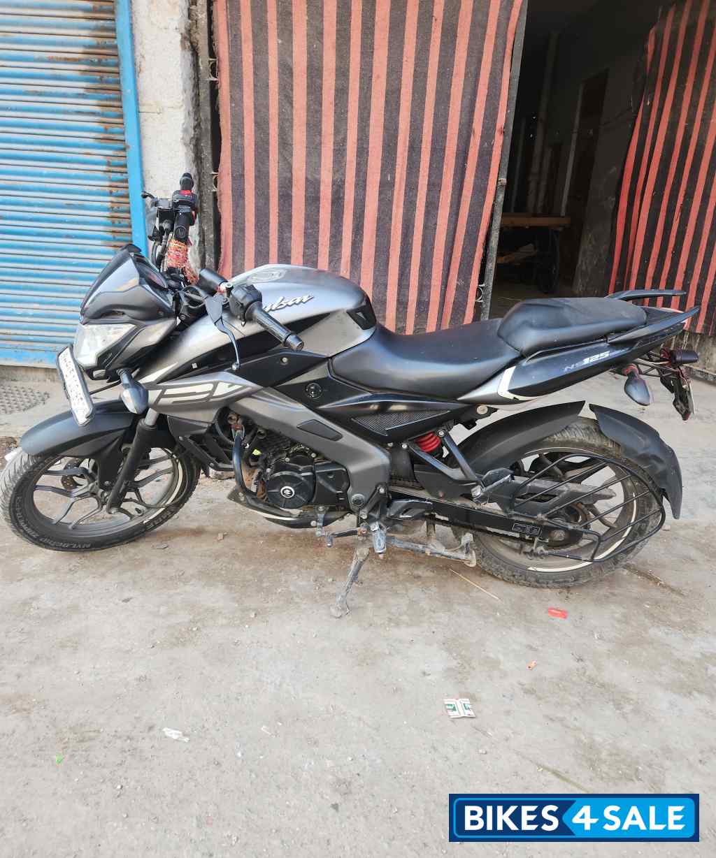 Grey Bajaj Pulsar NS 125