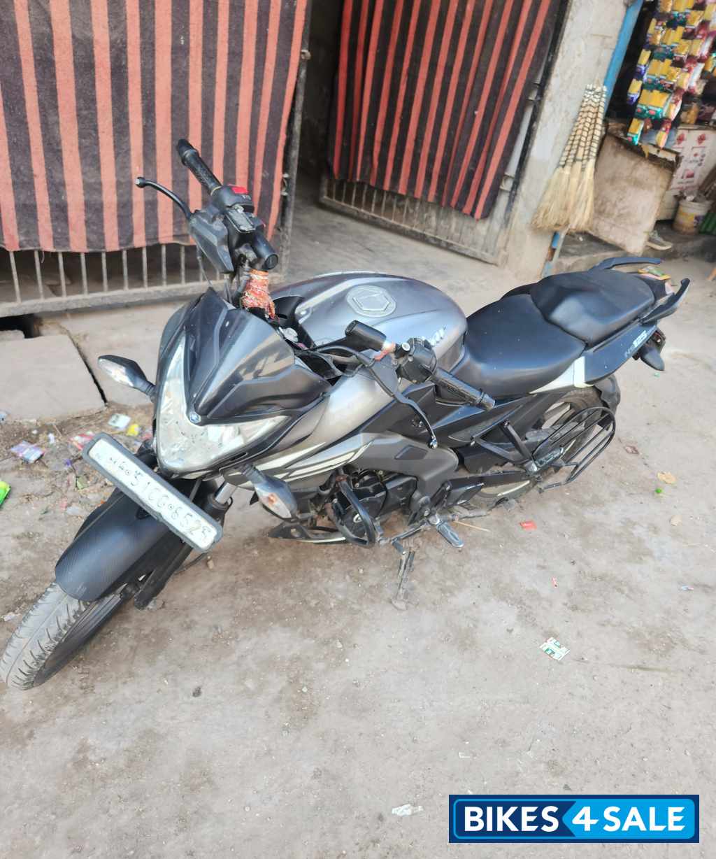 Grey Bajaj Pulsar NS 125