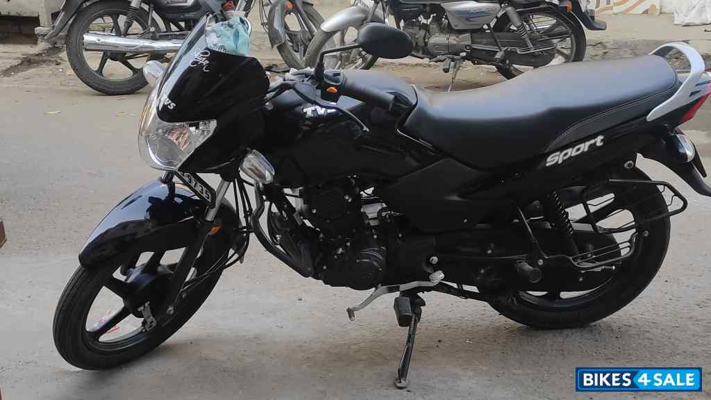 TVS Sport BS6