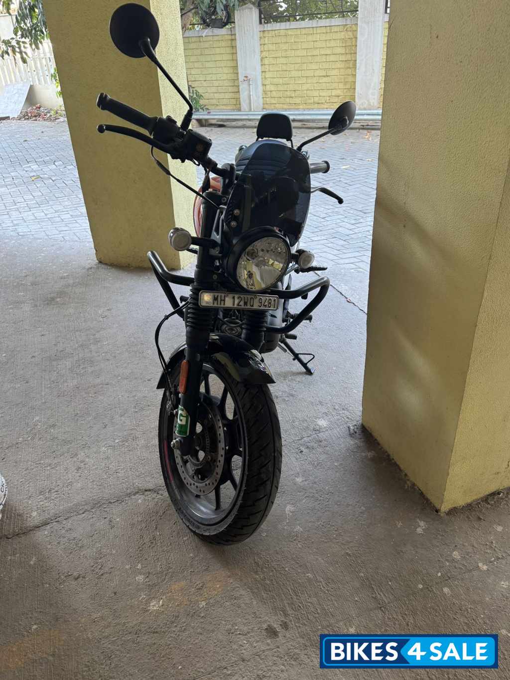 Royal Enfield Hunter 350 Metro