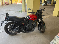 Royal Enfield Hunter 350 Metro