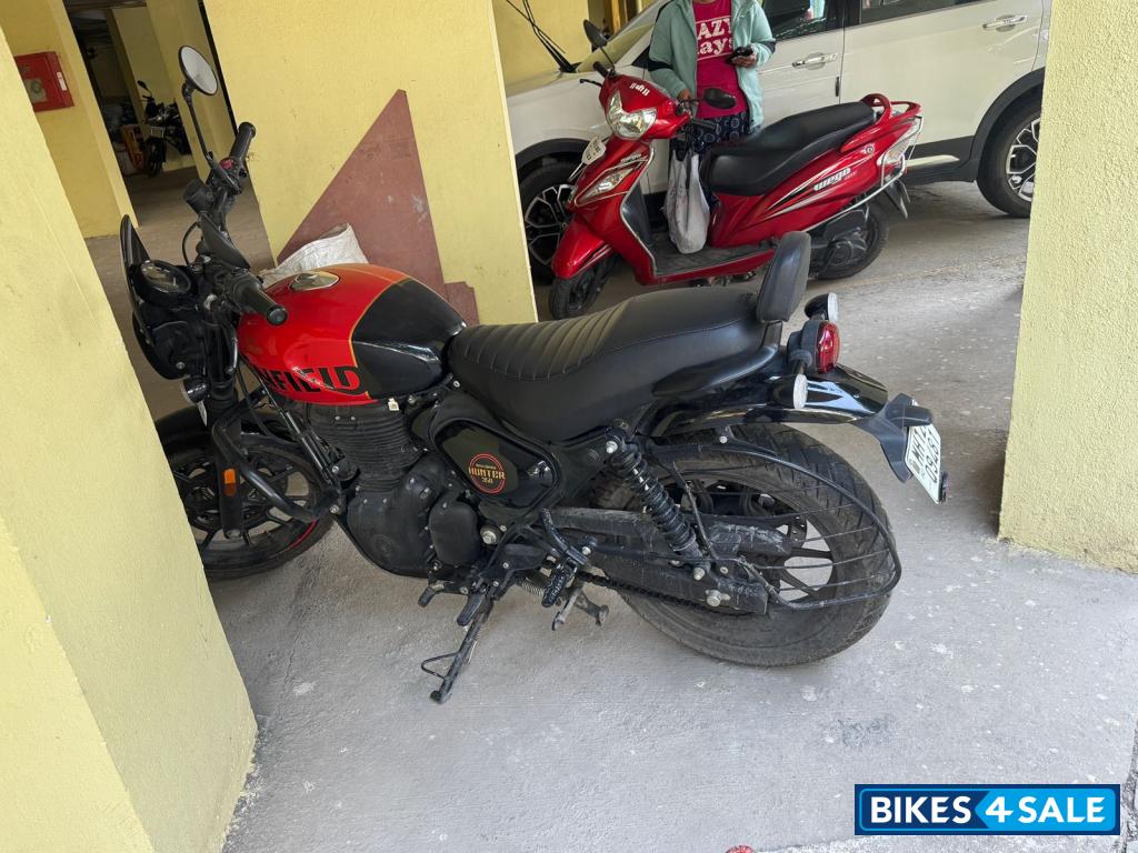 Royal Enfield Hunter 350 Metro