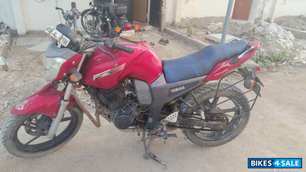 Yamaha FZ FI V2