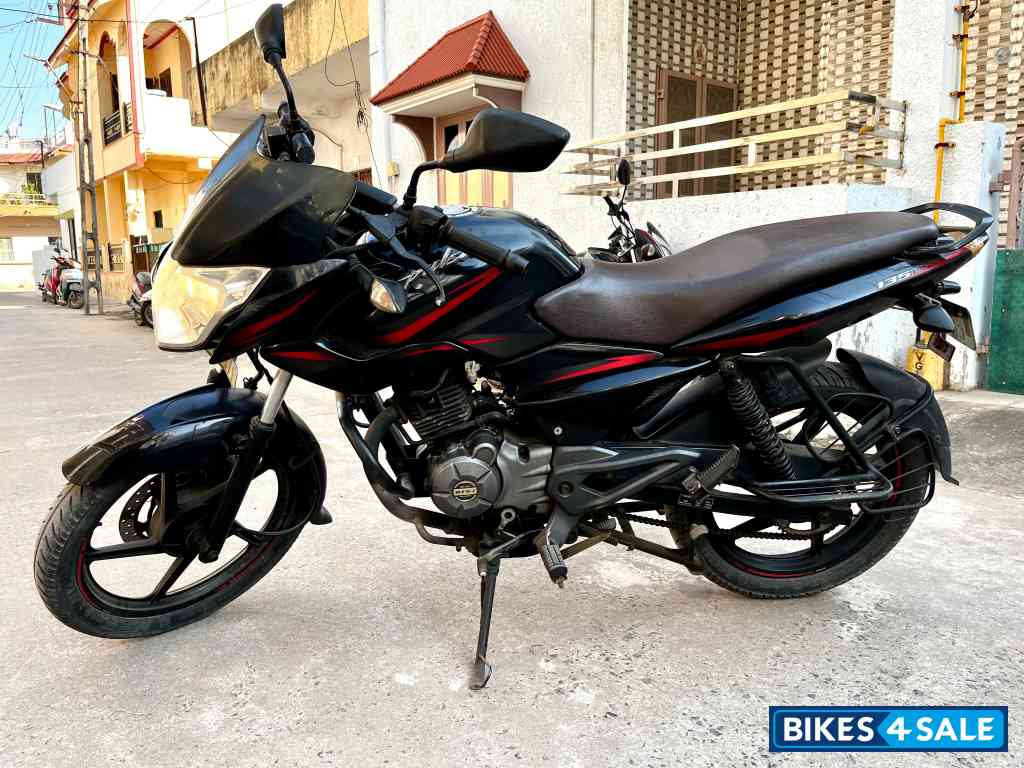 Bajaj Pulsar 135LS