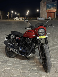 Red Metalic Honda 2023 CB350RS DLX Pro