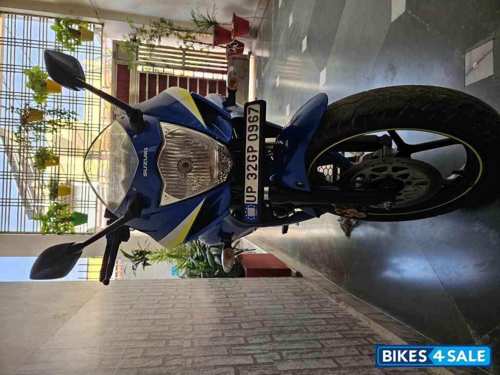 Suzuki Gixxer SF