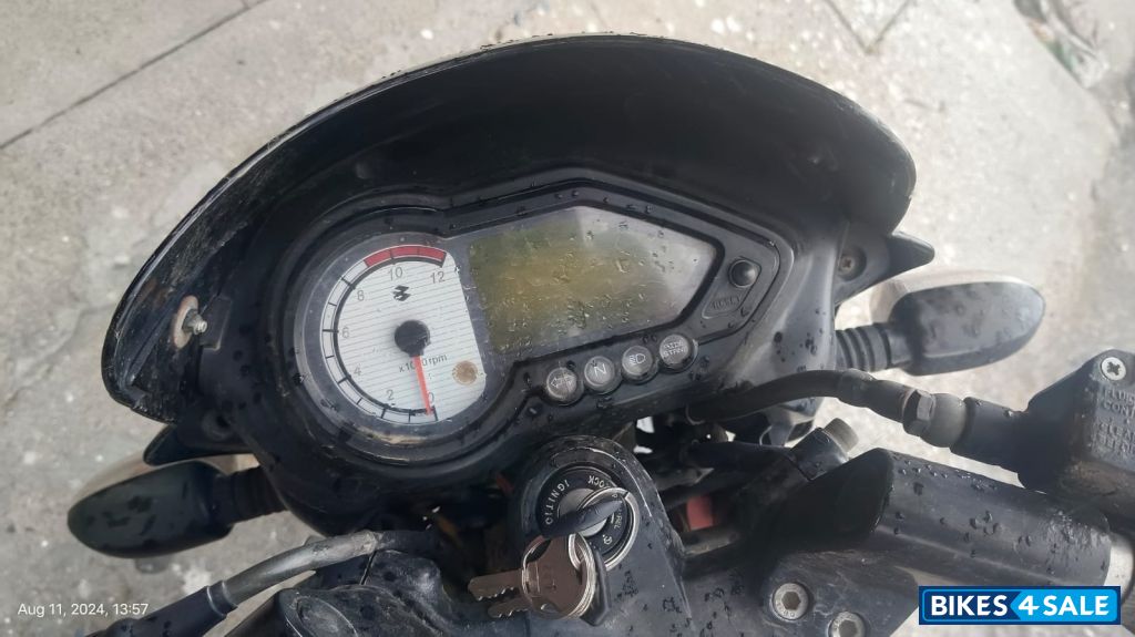 Black Bajaj Pulsar 180