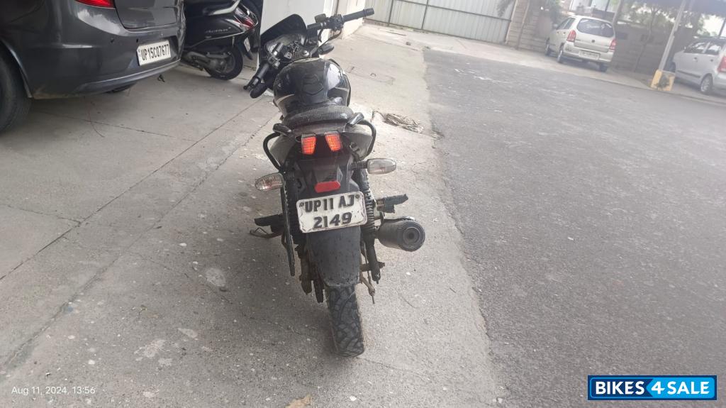 Black Bajaj Pulsar 180