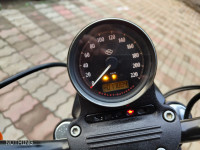 Red Harley Davidson Iron 883