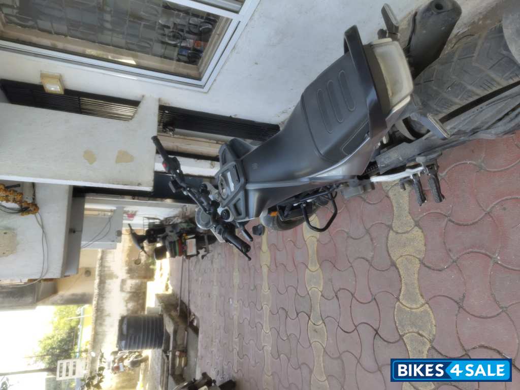 Husqvarna Svartpilen 250