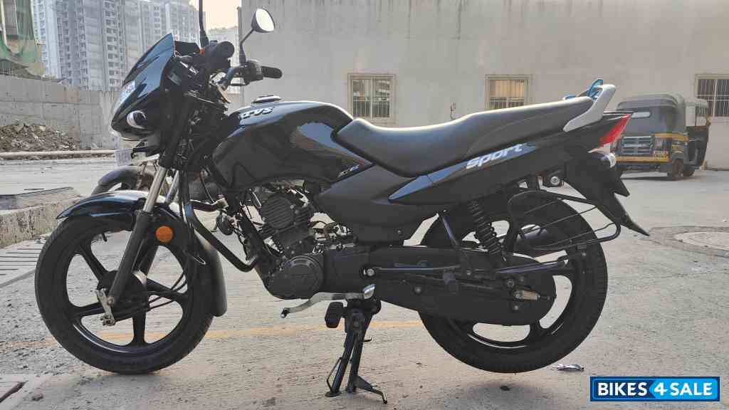 Black TVS Sport BS6