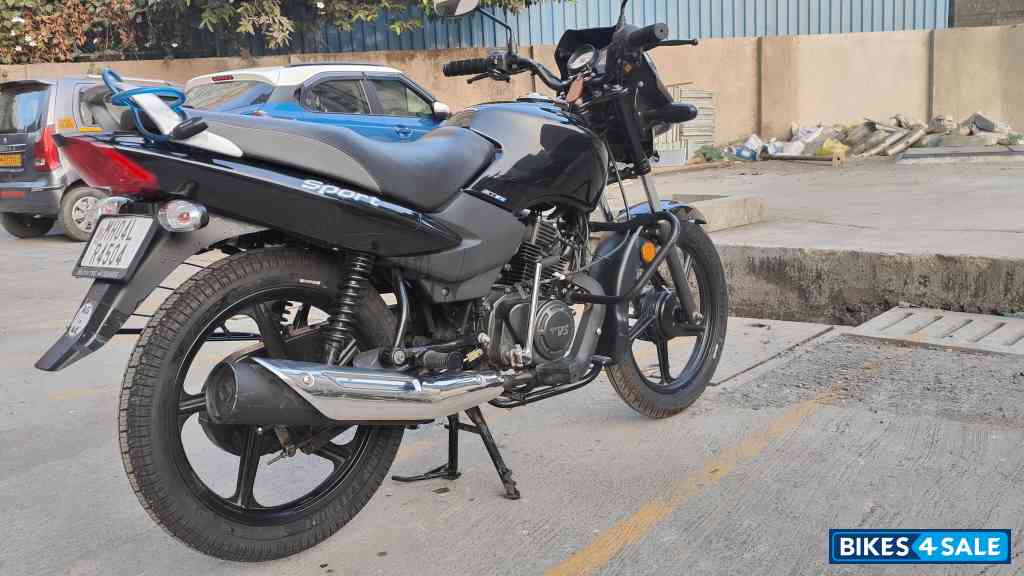 Black TVS Sport BS6