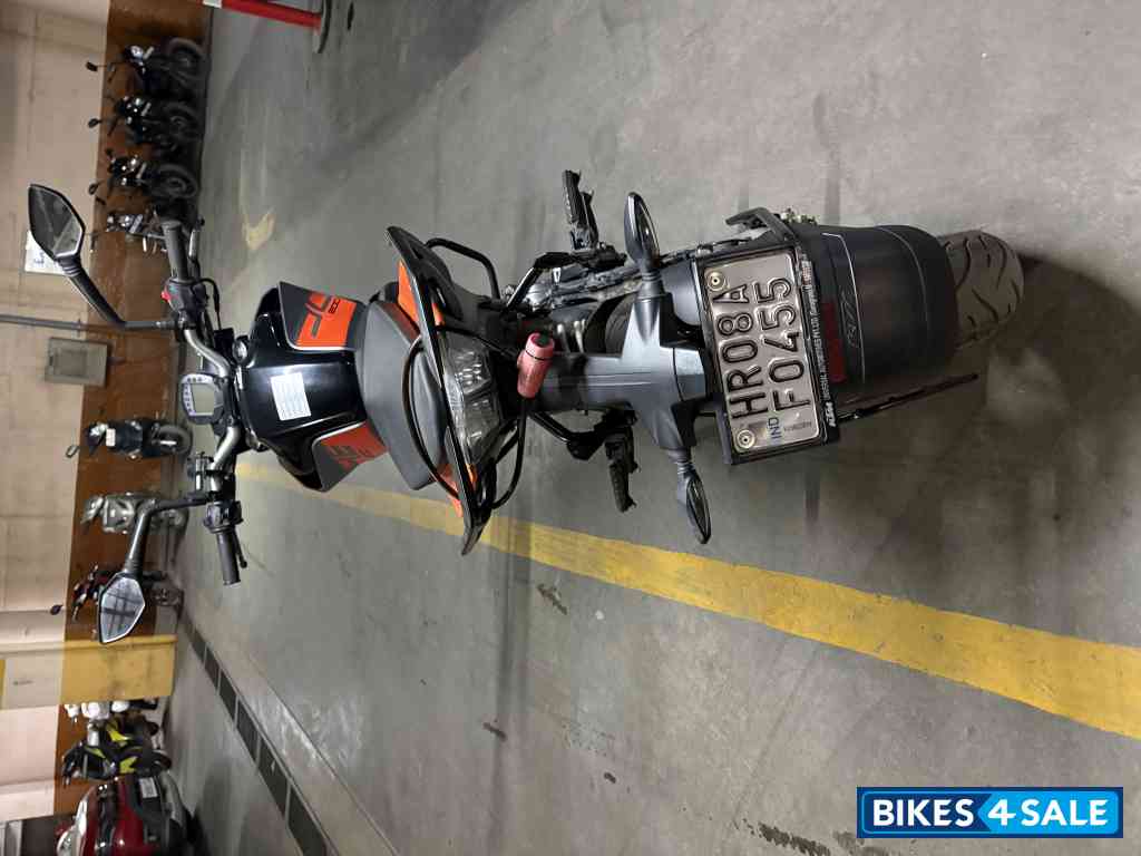 Grey Orange KTM Duke 200 ABS