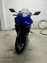 Yamaha R15 V4