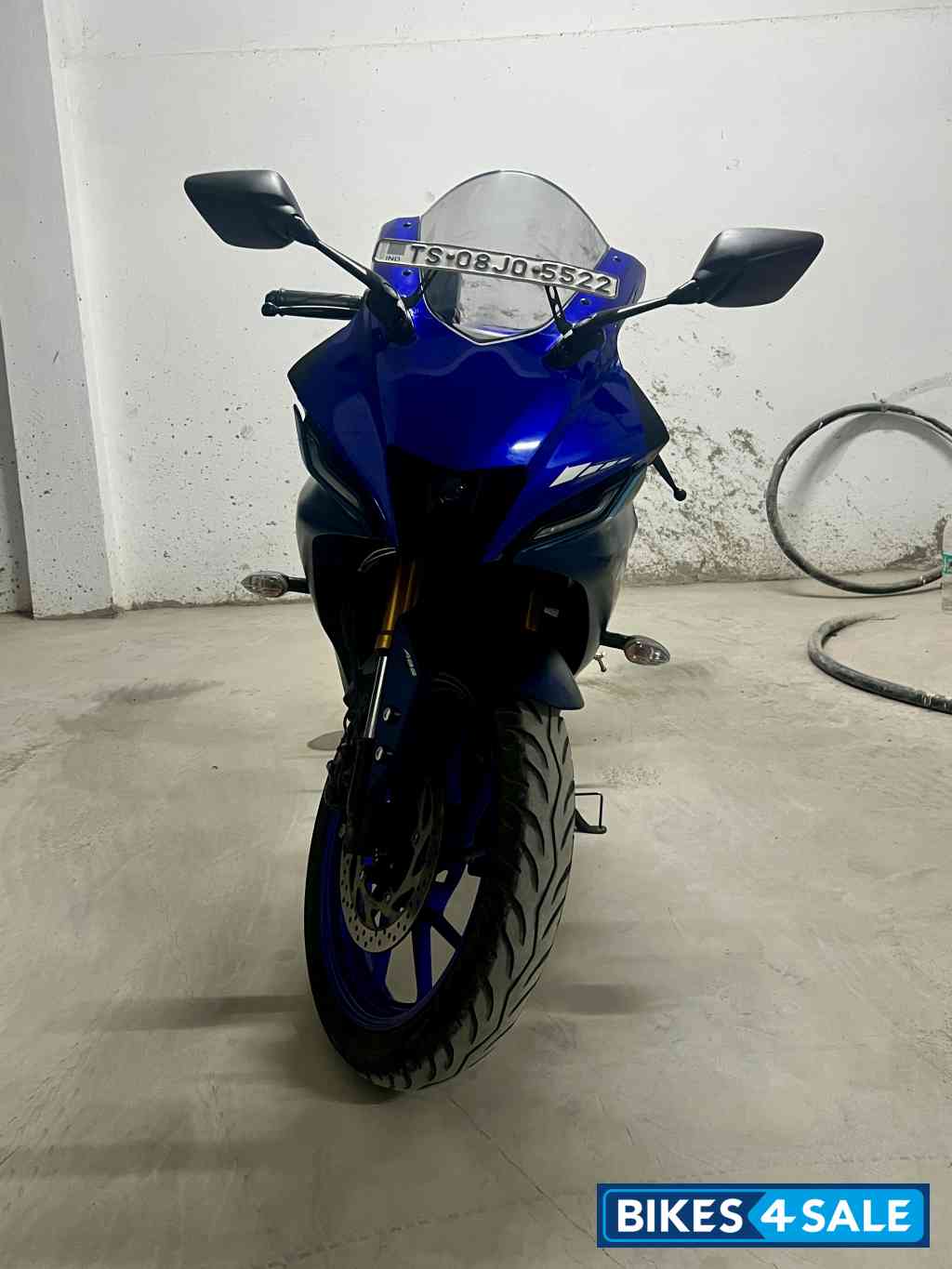 Yamaha R15 V4