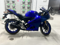 Yamaha R15 V4