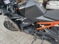 Black KTM RC 200 2024
