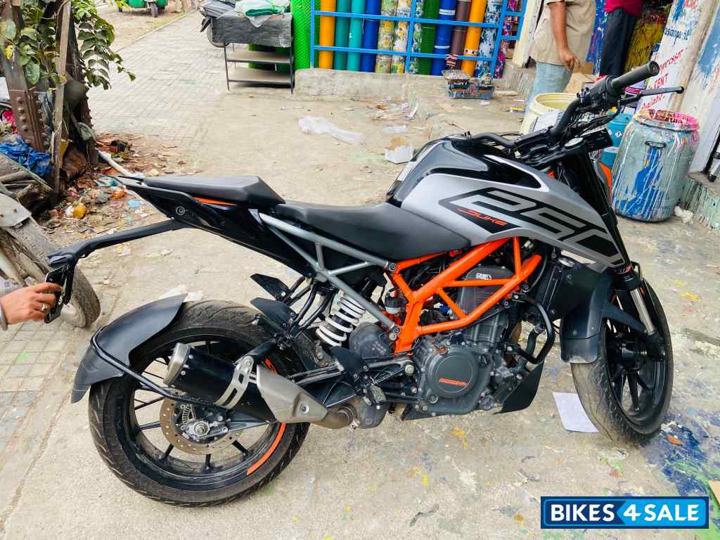 KTM Duke 250