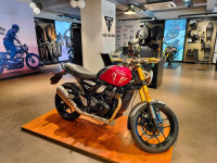 Carnival Red Triumph Speed 400