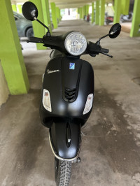 Matt Black Vespa LX 125