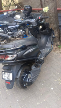 Suzuki Burgman Street