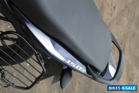 Bajaj Discover 150 S