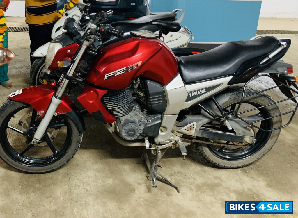 Yamaha FZ
