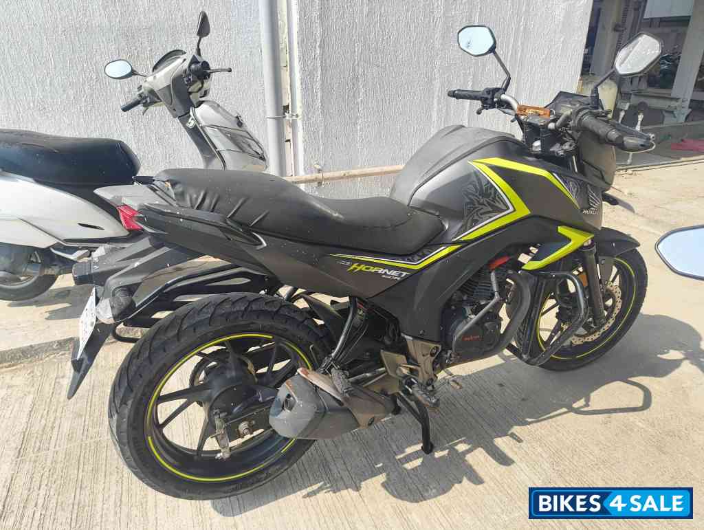 Honda CB Hornet 160R