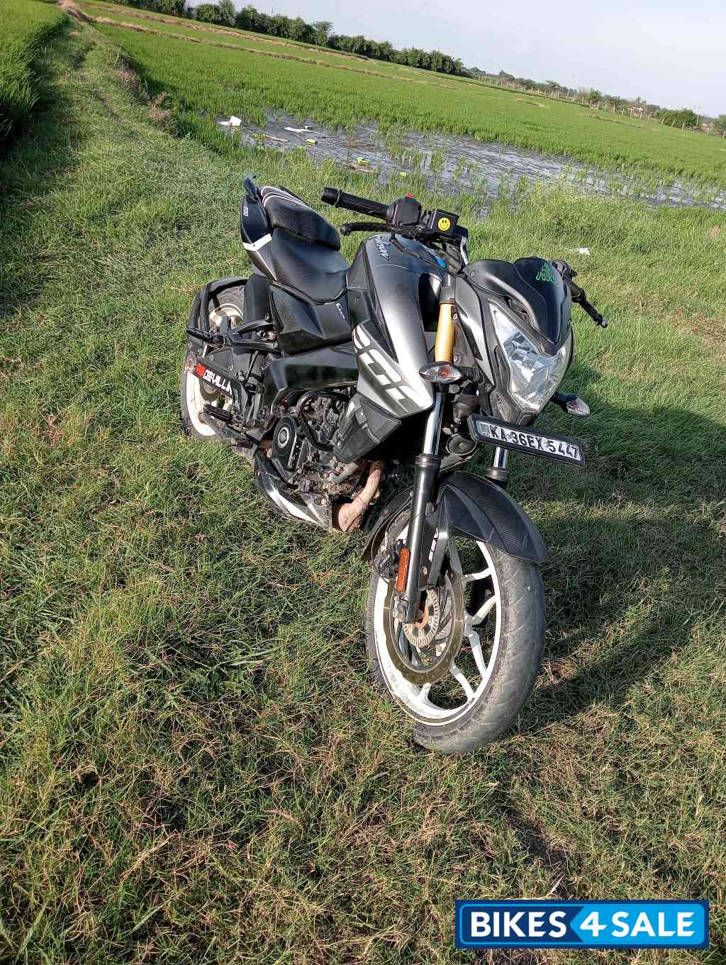 Bajaj Pulsar 200 NS