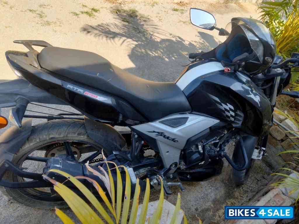 TVS Apache RTR 160 4V