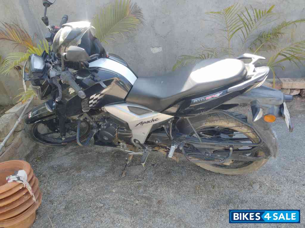 TVS Apache RTR 160 4V