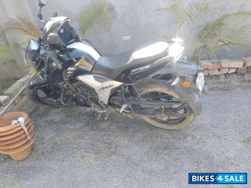 TVS Apache RTR 160 4V