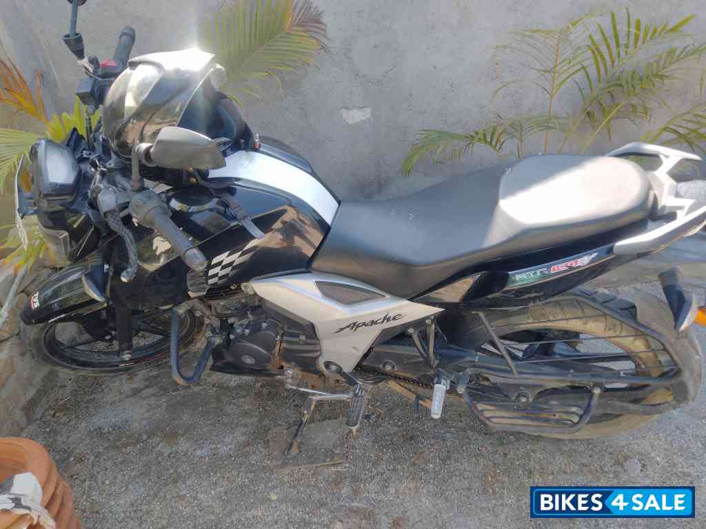 TVS Apache RTR 160 4V