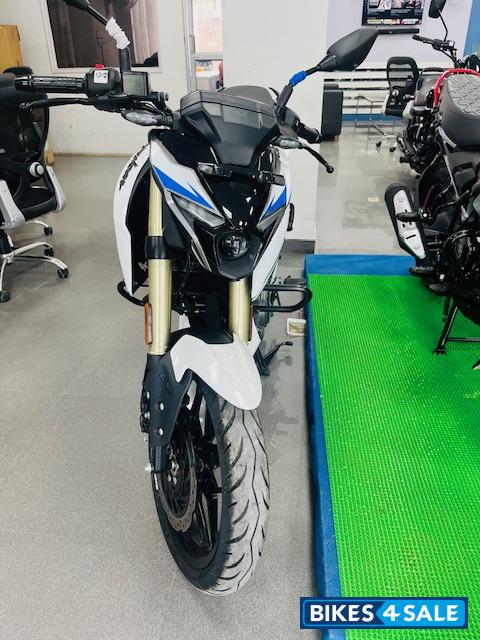 Bajaj Pulsar N250 2024