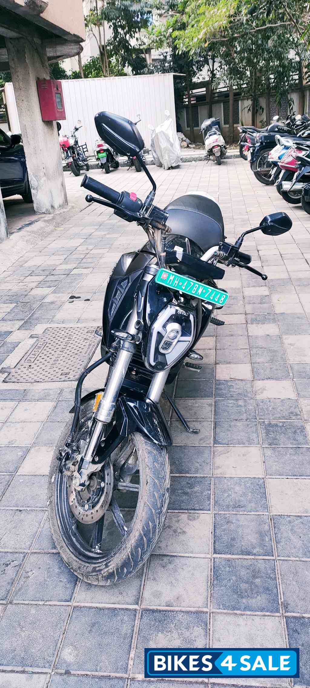 Cosmic Black Revolt RV 400