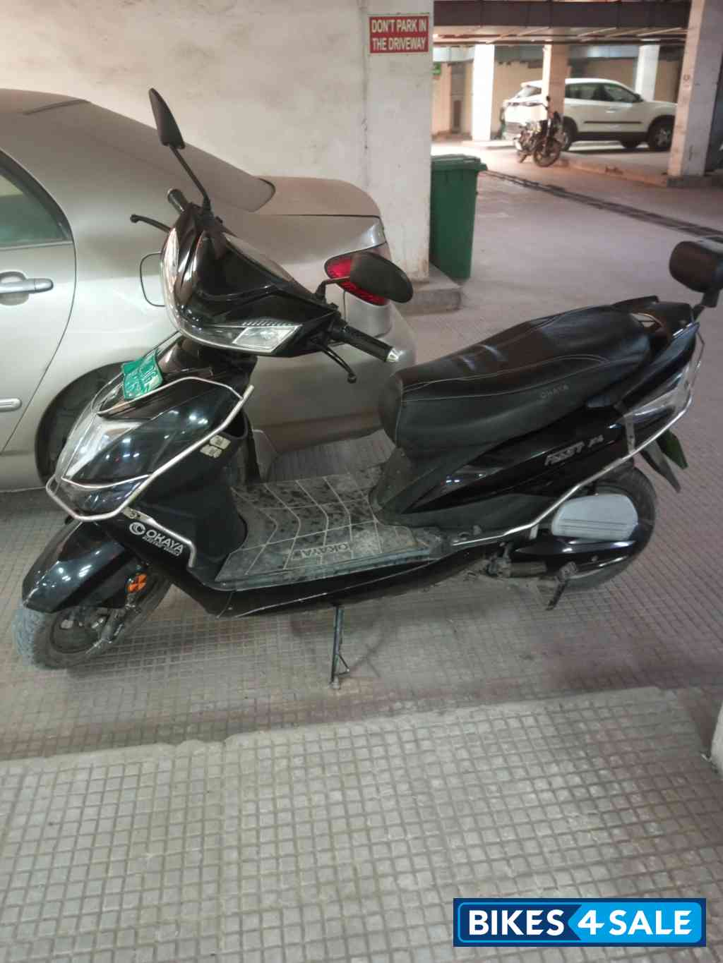 Black Okaya Faast F-4