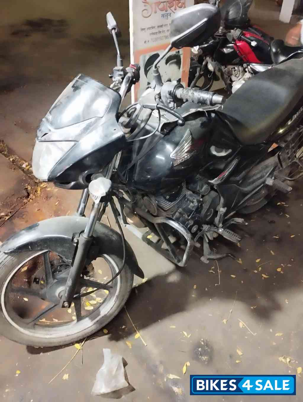 Black Honda Unicorn 160 BS6