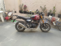 Red Triumph Speed 400