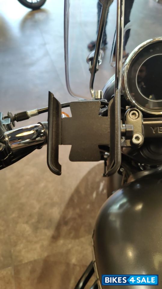 Chrome Yezdi Roadster Chrome Chrome Yezdi Roadster Chrome